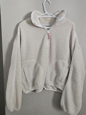 Old Navy Cream Sherpa Quarter-Zip Pullover Sweater
